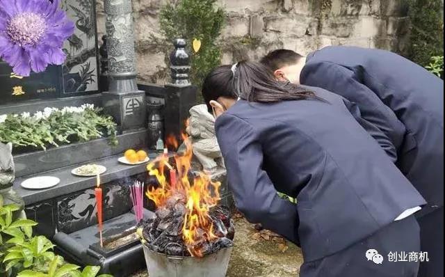 一单爆赚3000元!发现一个超冷门、超暴利的项目