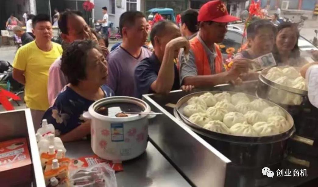 目前市场上,50多岁人适合做的小生意,有哪些能月收入一万以上?