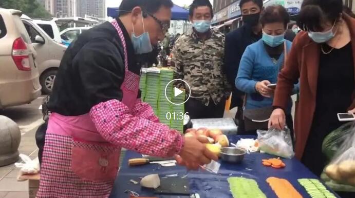 太暴利了!5毛钱的东西卖10元一个,生意火爆,轻松月赚2w!