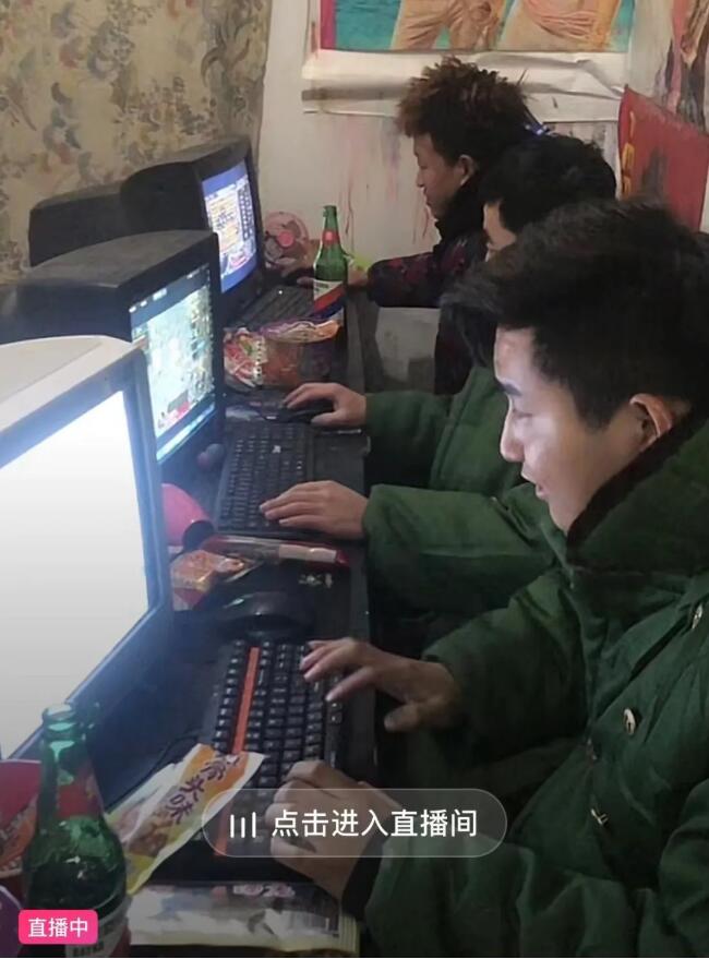 表妹上班搞副业,工资3000,躺赚2万的项目