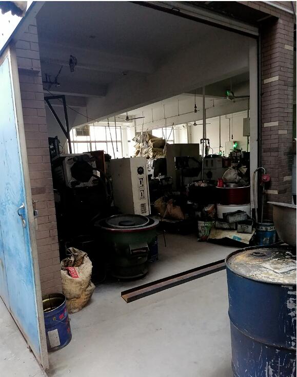比打工强多了!80后夫妻开小型加工作坊,一年挣40万!