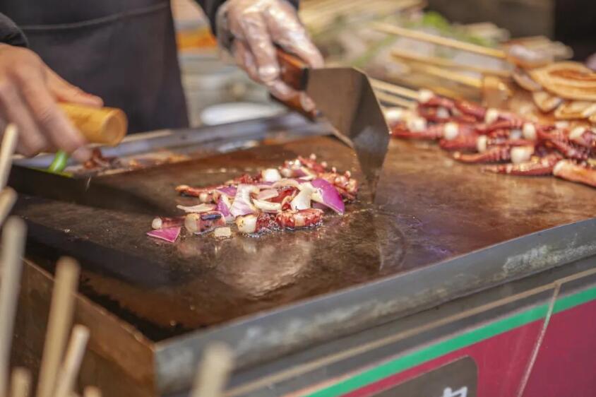 一天1200，一年能入30万！这个赚钱稳定，回本快的项目，可以试试~