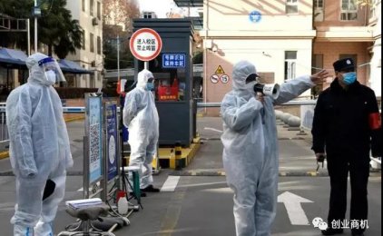 西安封城，确诊暴增！危难中，一大妈高呼，“我不是平民，我在美国生活7年！”