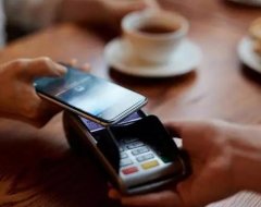 为什么现在的大POS机激活要冻结押金